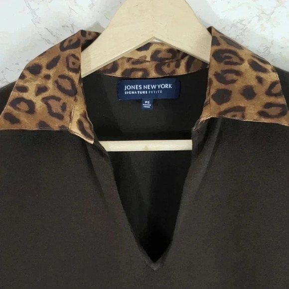 Jones New York | Top | PS | Brown & Safari Print - Picture 4 of 6
